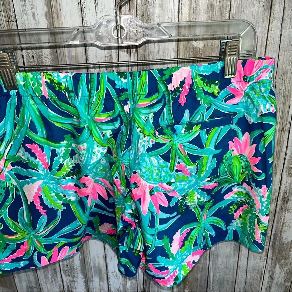 Lilly Pulitzer Ocean View Macaw Shorts - Picture 3 of 4